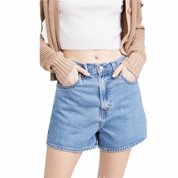 VINTAGE LEVI'S Loose High Waist Shorts Size 31 - Picture 1 of 13